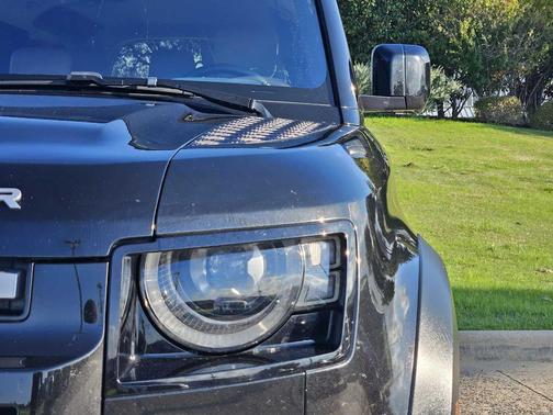 2020 Land Rover Defender 110 HSE