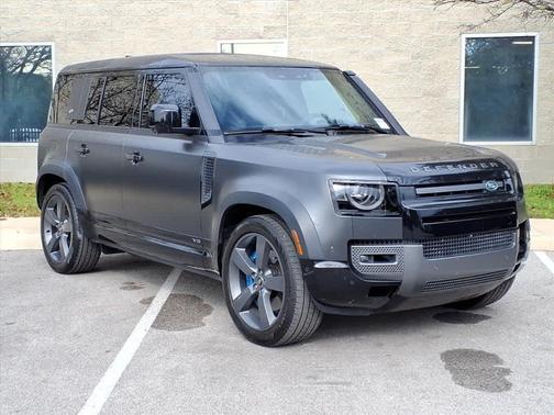 2022 Land Rover Defender 110 V8