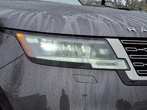 2026 Land Rover Range Rover P530 SE 7 Seat