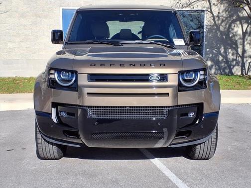 2026 Land Rover Defender P400 X-Dynamic SE