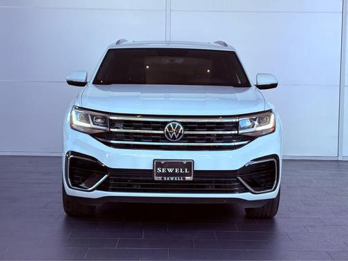 2021 Volkswagen Atlas Cross Sport 3.6L V6 SE w/Technology R-Line