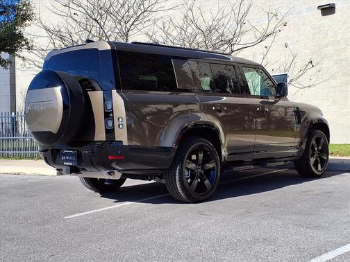 2026 Land Rover Defender P400 X-Dynamic SE