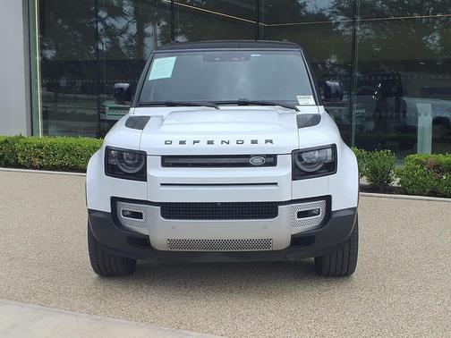 Fuji White 2024 Land Rover Defender 130 P400 S