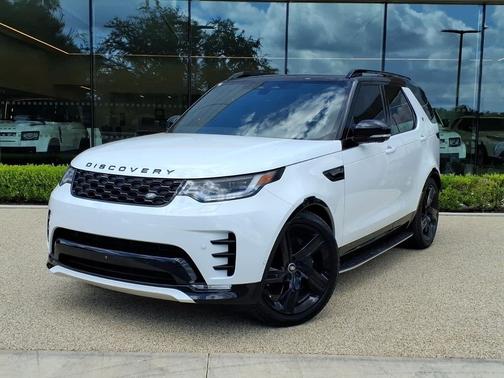 Fuji White 2025 Land Rover Discovery P360 Dynamic SE