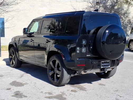 2026 Land Rover Defender P400 X-Dynamic SE