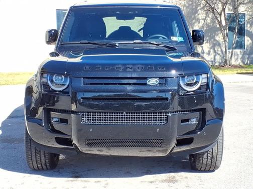 2026 Land Rover Defender P400 X-Dynamic SE