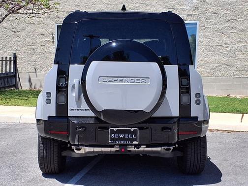 BORASCO GREY 2026 Land Rover Defender P400 X