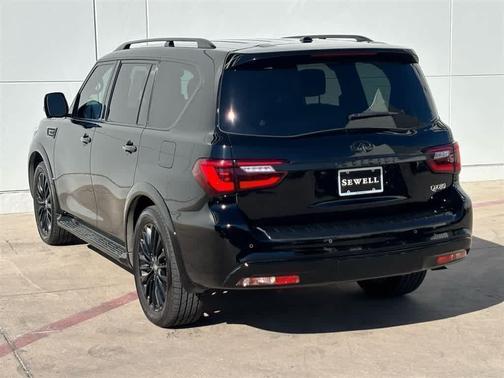 2023 INFINITI QX80 SENSORY