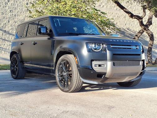 2025 Land Rover Defender 110 P500 X-Dynamic SE