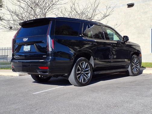 2024 Cadillac Escalade Sport