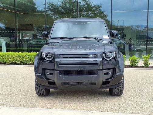 CARPATHIAN GREY 2026 Land Rover Defender P400 X-Dynamic SE
