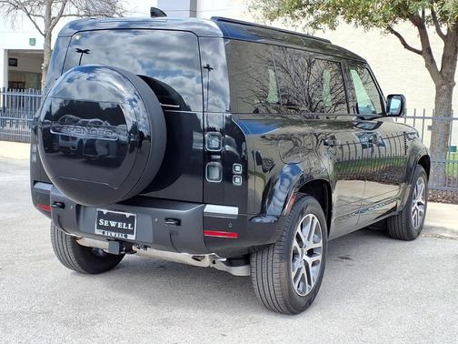 2026 Land Rover Defender P400 X-Dynamic SE