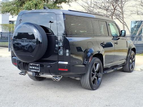 2026 Land Rover Defender V8