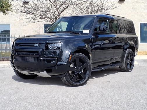 2026 Land Rover Defender V8