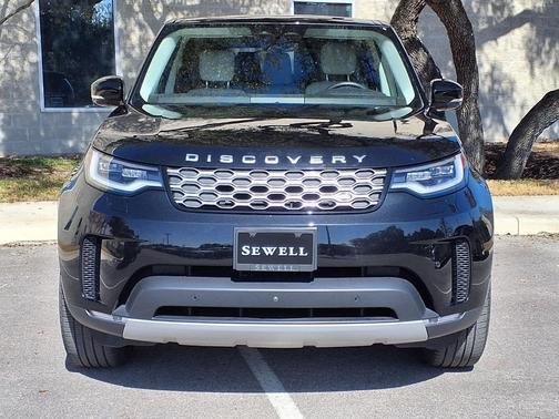 2025 Land Rover Discovery P300 S
