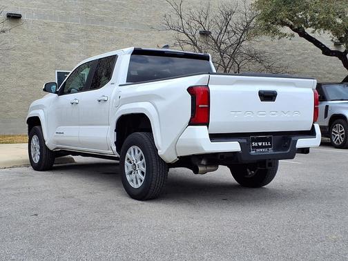 2024 Toyota Tacoma SR5