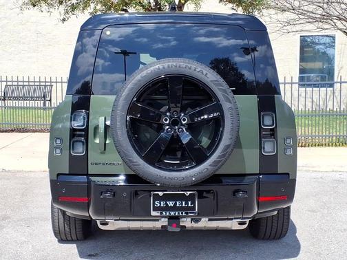 2026 Land Rover Defender P400 X-Dynamic SE