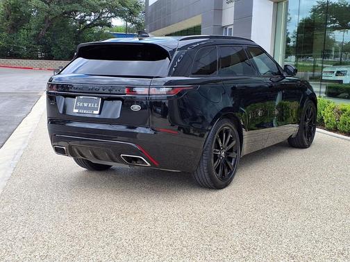 Black 2019 Land Rover Range Rover Velar P380 SE R-Dynamic