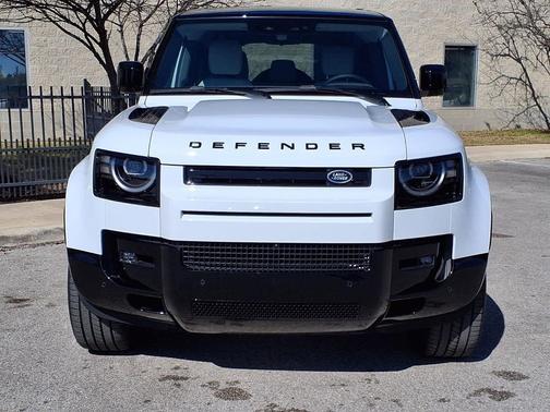 2026 Land Rover Defender P400 X-Dynamic SE