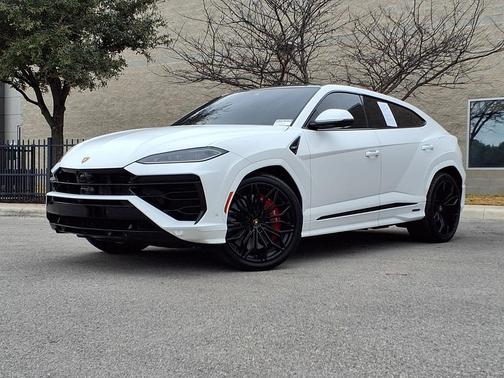 2025 Lamborghini Urus SE