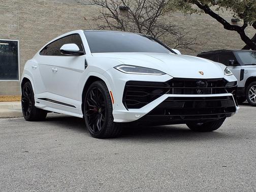 2025 Lamborghini Urus SE
