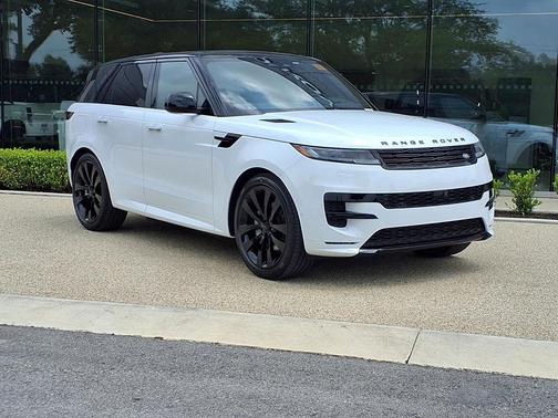 Fuji White 2026 Land Rover Range Rover Sport SE