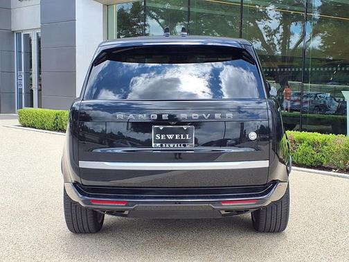 Santorini Black Metallic 2024 Land Rover Range Rover P615 SV