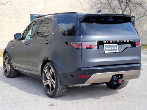 CARPATHIAN GREY 2026 Land Rover Discovery Tempest Edition