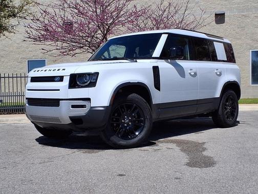 2025 Land Rover Defender 110 P300