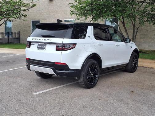 Fuji White 2026 Land Rover Discovery Sport Landmark