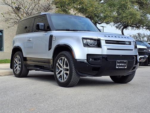 SILVER 2024 Land Rover Defender 90 P400 X-Dynamic SE