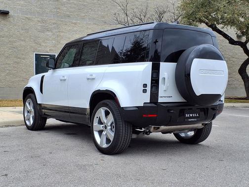 2026 Land Rover Defender P400 X-Dynamic SE