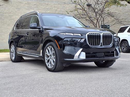 2025 BMW X7 xDrive40i