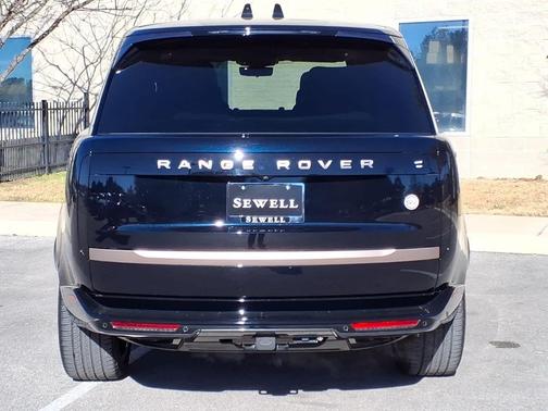 2023 Land Rover Range Rover SV
