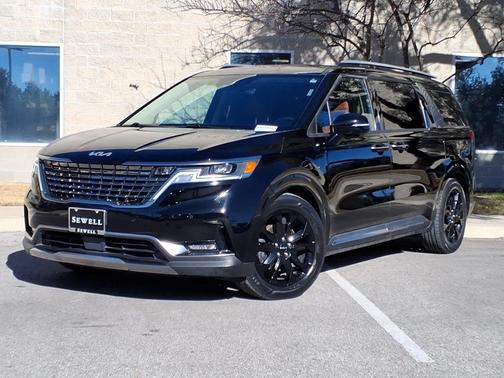 2024 Kia Carnival SX