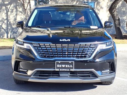 2024 Kia Carnival SX