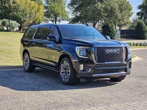 2023 GMC Yukon XL Denali Ultimate