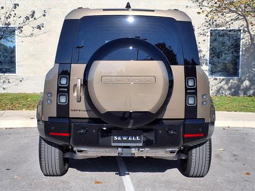 2026 Land Rover Defender P400 X-Dynamic SE