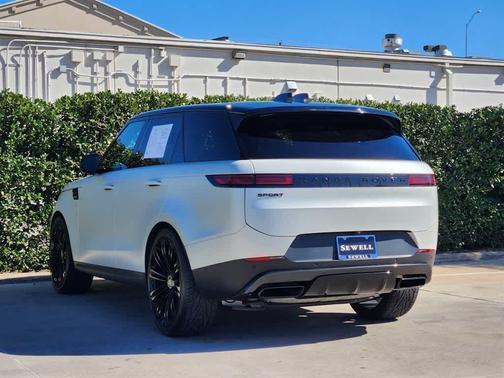 2024 Land Rover Range Rover Sport SE