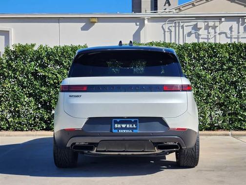 2024 Land Rover Range Rover Sport SE