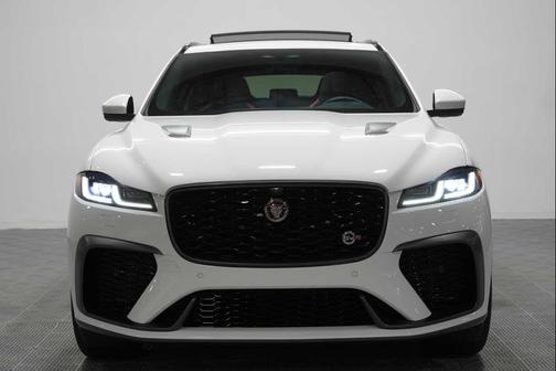 WHT 2022 Jaguar F-PACE SVR P550 AWD Automatic