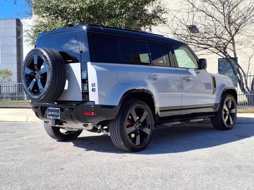 2026 Land Rover Defender P400 X