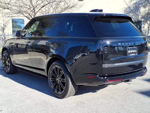 2026 Land Rover Range Rover P400 SE