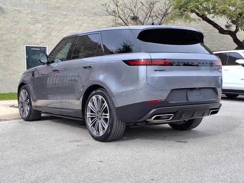 2023 Land Rover Range Rover Sport SE