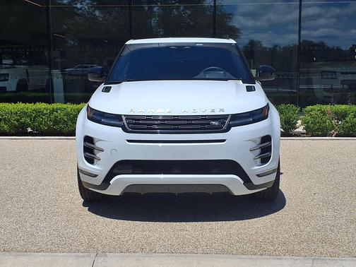 Fuji White 2026 Land Rover Range Rover Evoque Hoxton Edition