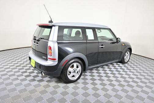 2010 MINI Cooper Clubman Base