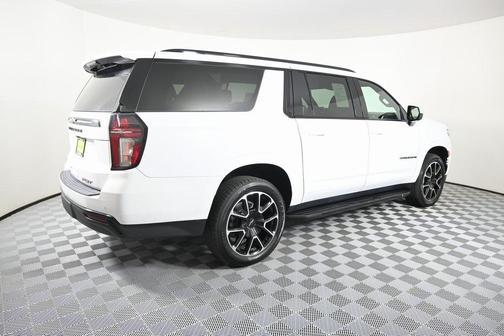 2023 Chevrolet Suburban RST