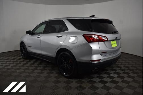 Photo 3 of 35 of 2018 Chevrolet Equinox 2LT