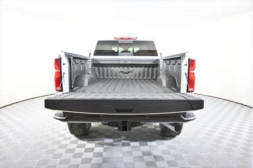 2025 Chevrolet Silverado 2500 4WD Crew Cab Standard Bed ZR2