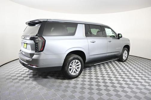 Sterling Gray Metallic 2026 Chevrolet Suburban LT